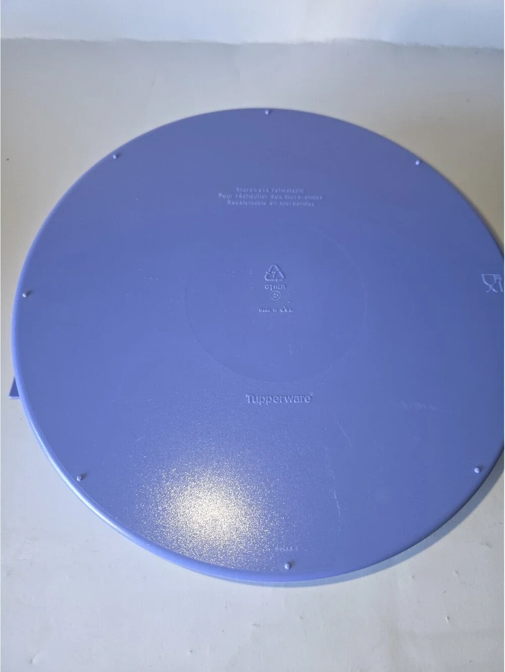 Tupperware looks allmost